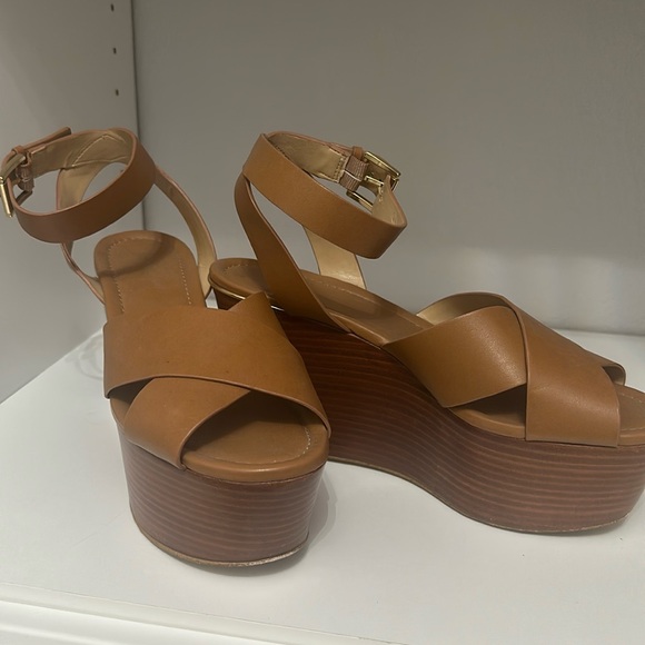Michael Kors size 9 - Picture 1 of 4